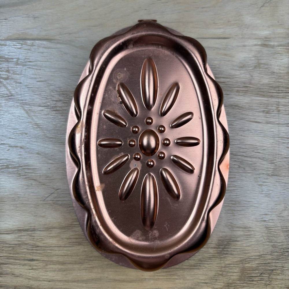 Vtg Copper Tone Oval Jello Mold Scalloped Fluted Baking Cake Pan MCM Wall Decor - Picture 2 of 4